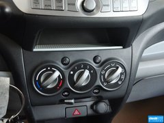 2013款 1.0L 手动 豪华型