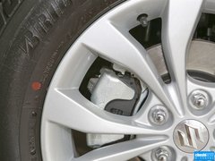 2012款 2.4L MT豪华导航5门版