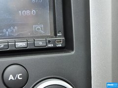 2012款 2.4L MT豪华导航5门版