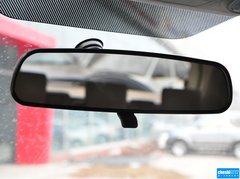 2012款 2.4L MT豪华导航5门版