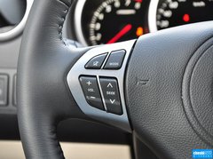 2012款 2.4L MT豪华导航5门版