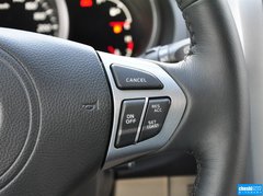 2012款 2.4L MT豪华导航5门版