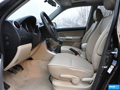 2012款 2.4L MT豪华导航5门版