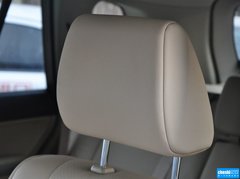 2012款 2.4L MT豪华导航5门版
