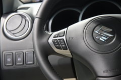 2012款 2.4L AT豪华导航5门版