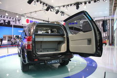 2012款 2.4L AT豪华导航5门版