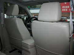2012款 2.4L AT豪华导航5门版