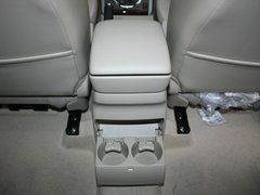 2012款 2.4L AT豪华导航5门版