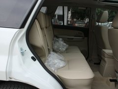 2012款 2.4L AT豪华导航5门版