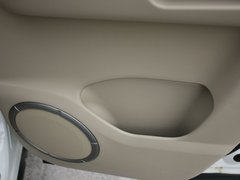 2012款 2.4L AT豪华导航5门版