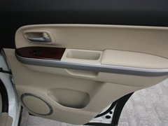 2012款 2.4L AT豪华导航5门版