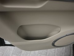 2012款 2.4L AT豪华导航5门版