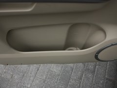 2012款 2.4L AT豪华导航5门版