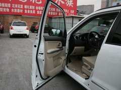 2012款 2.4L AT豪华导航5门版