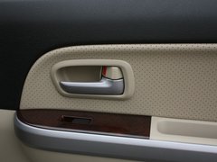 2012款 2.4L AT豪华导航5门版