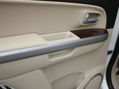 2012款 2.4L AT豪华导航5门版