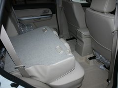2012款 2.4L AT豪华导航5门版