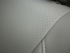 2012款 2.4L AT豪华导航5门版