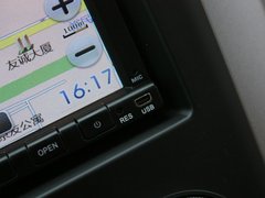 2012款 2.4L AT豪华导航5门版