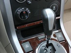 2012款 2.4L AT豪华导航5门版