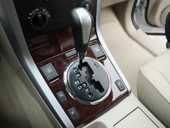 2012款 2.4L AT豪华导航5门版