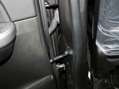 2012款 2.4L AT豪华导航5门版