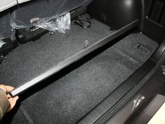 2012款 2.4L AT豪华导航5门版