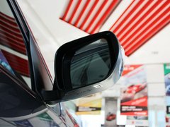 2012款 2.4L AT豪华导航5门版