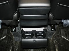 2012款 2.4L AT豪华导航5门版