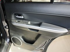2012款 2.4L AT豪华导航5门版