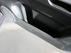 2012款 2.4L AT豪华导航5门版
