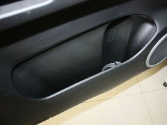 2012款 2.4L AT豪华导航5门版