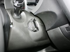 2012款 2.4L AT豪华导航5门版