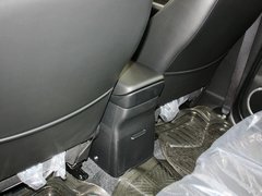 2012款 2.4L AT豪华导航5门版