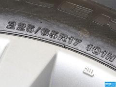2012款 2.4L AT豪华导航5门版