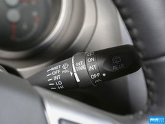 2012款 2.4L AT豪华导航5门版