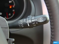 2012款 2.4L AT豪华导航5门版