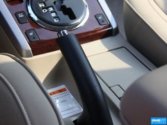 2012款 2.4L AT豪华导航5门版