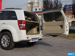 2012款 2.4L AT豪华导航5门版