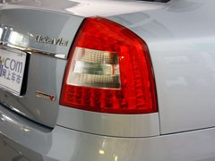 2013款 1.6L 自动 五周年典藏版5座