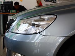 2013款 1.6L 自动 五周年典藏版5座