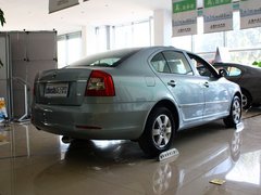 2013款 1.6L 自动 五周年典藏版5座