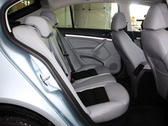 2013款 1.6L 自动 五周年典藏版5座
