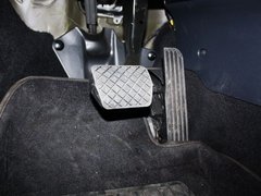 2013款 1.6L 自动 五周年典藏版5座