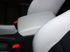 2013款 1.6L 自动 五周年典藏版5座