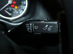 2013款 1.6L 自动 五周年典藏版5座
