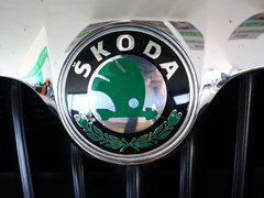 2013款 1.6L 自动 五周年典藏版5座