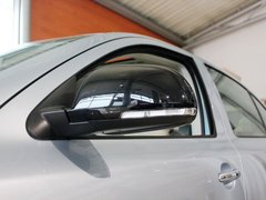2013款 1.6L 自动 五周年典藏版5座