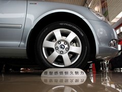 2013款 1.6L 自动 五周年典藏版5座