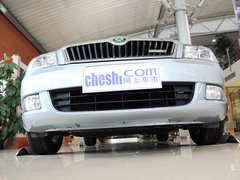 2013款 1.6L 自动 五周年典藏版5座